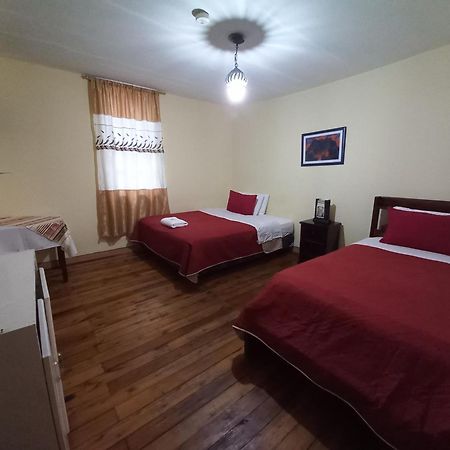 Hostal Bolivar Inn Quito Szoba fotó