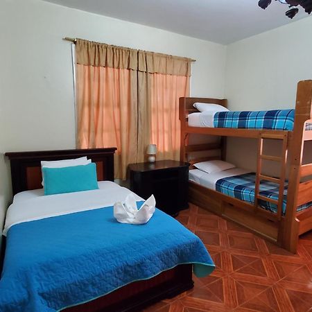 Hostal Bolivar Inn Quito Szoba fotó