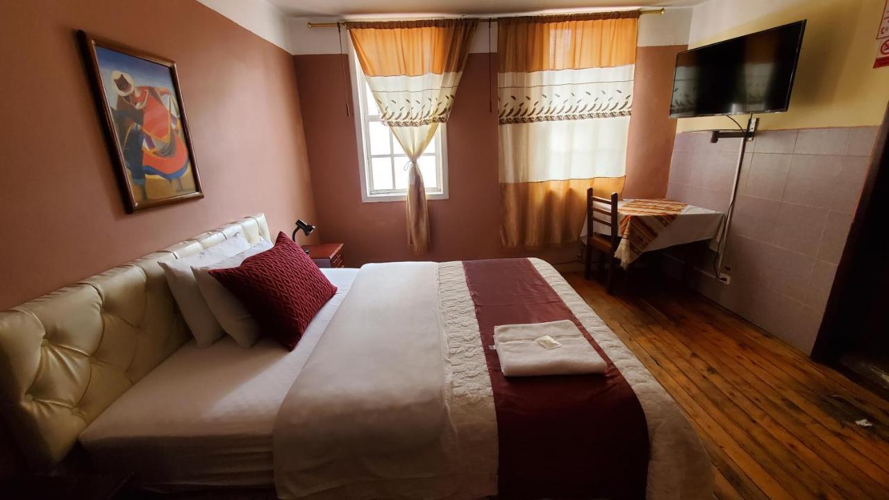 Hostal Bolivar Inn Quito Kültér fotó