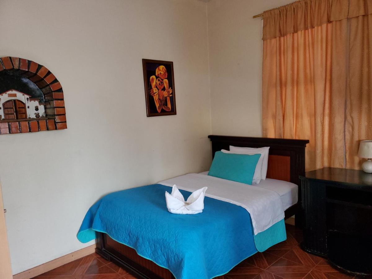 Hostal Bolivar Inn Quito Kültér fotó