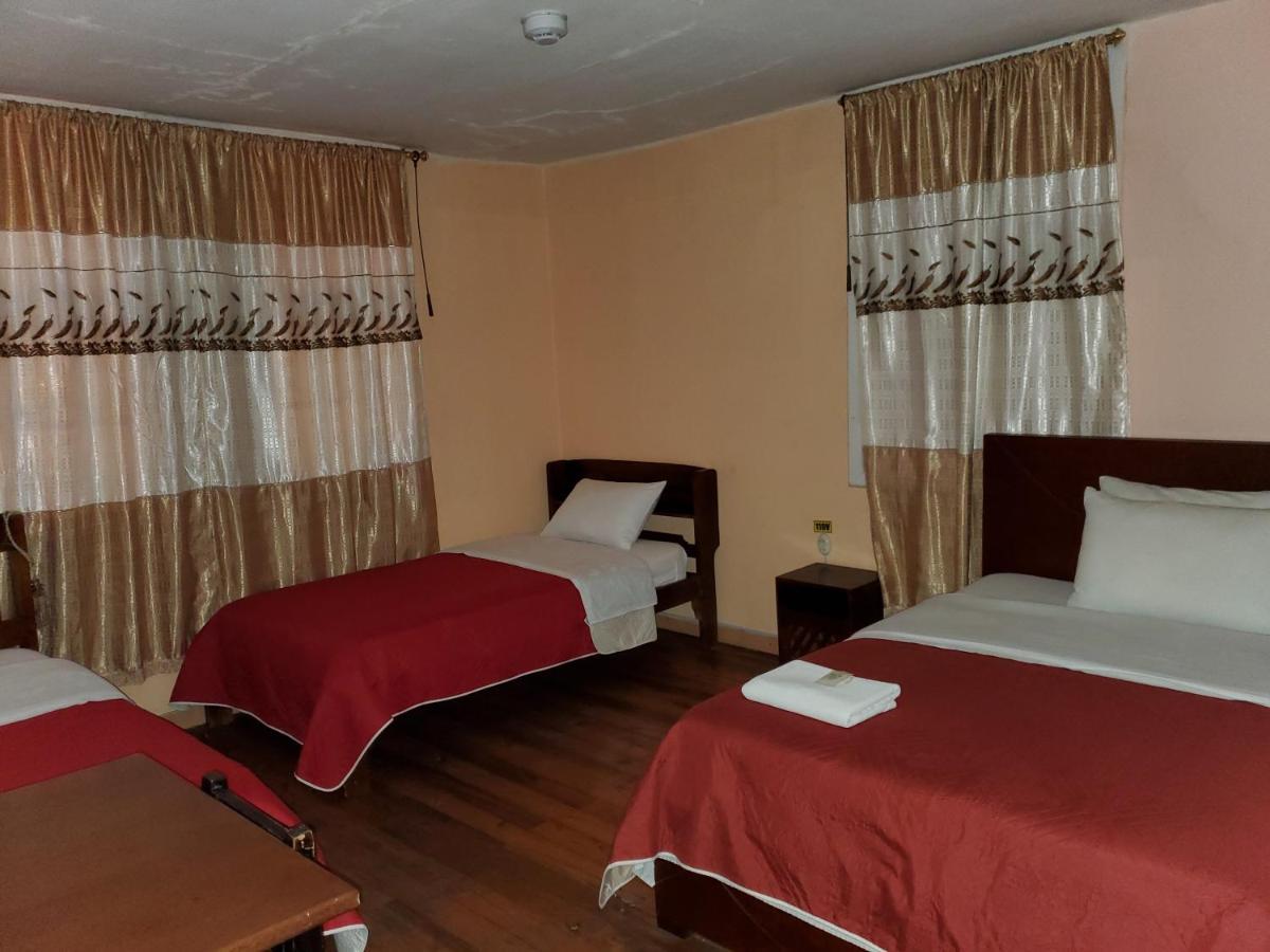 Hostal Bolivar Inn Quito Szoba fotó