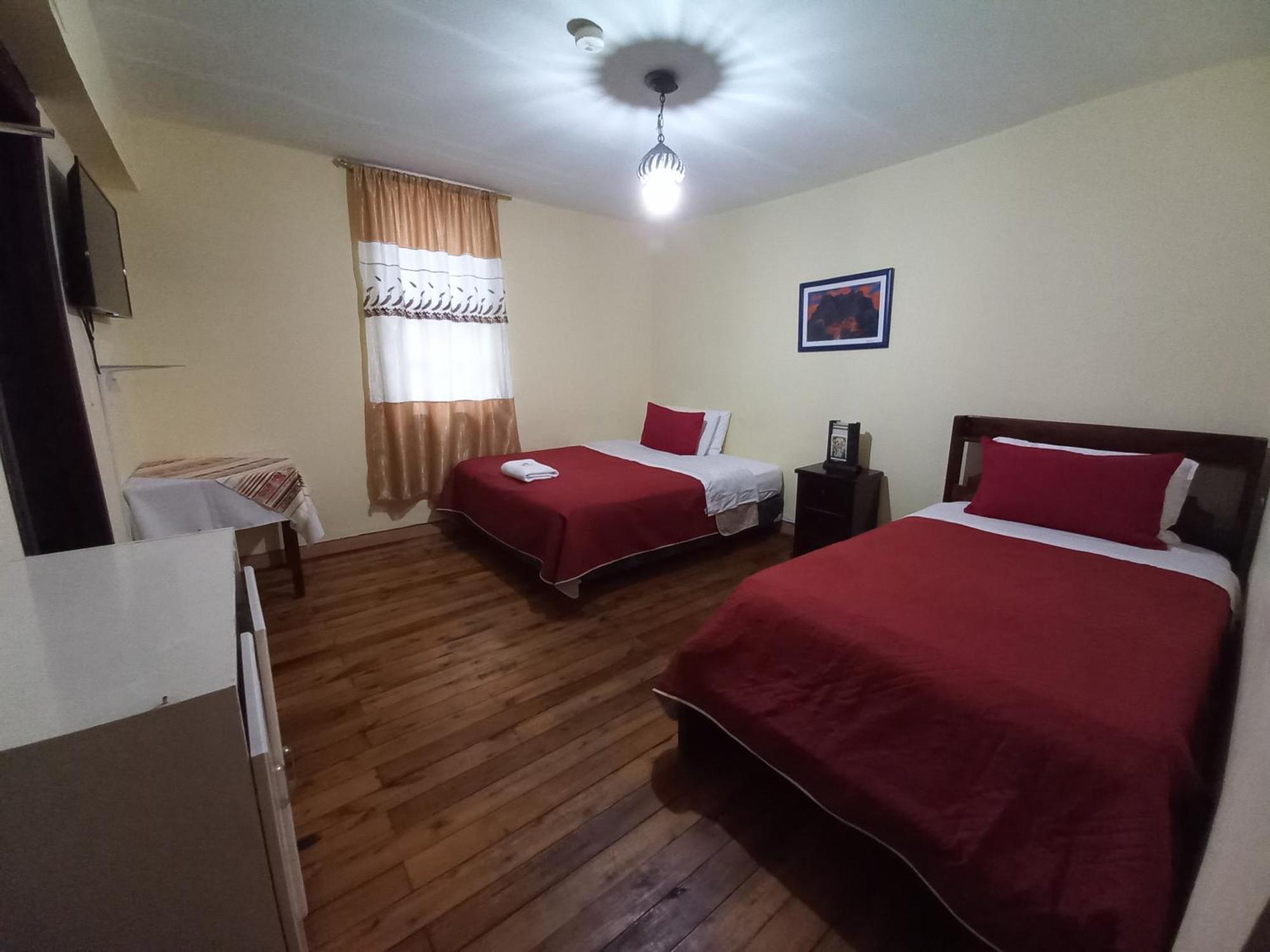 Hostal Bolivar Inn Quito Szoba fotó